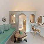 Kaleidoscope Aparthotel 4*