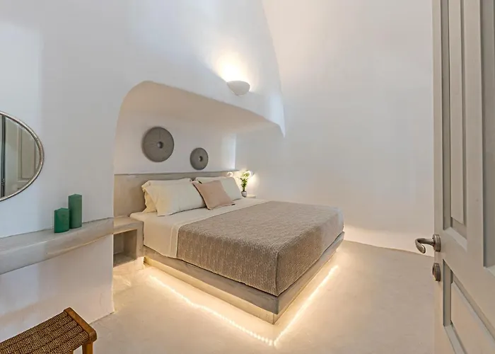 Kaleidoscope Imerovigli (Santorini)