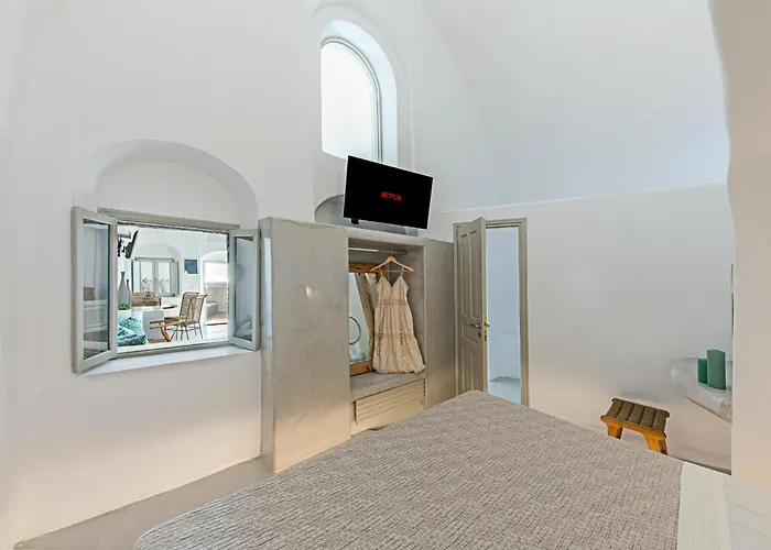 Kaleidoscope 4* Imerovigli (Santorini)